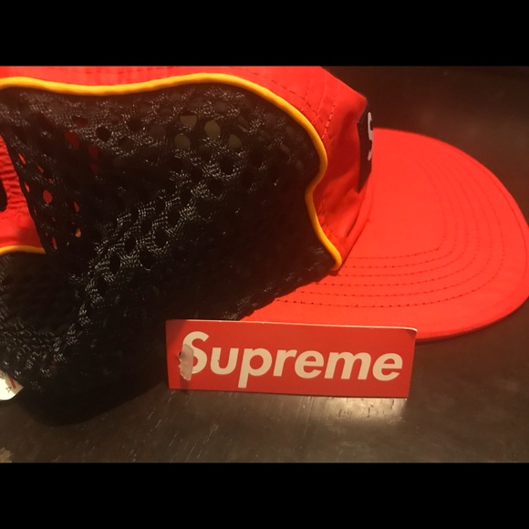 Supreme deadstock hat - Picture 2 of 4